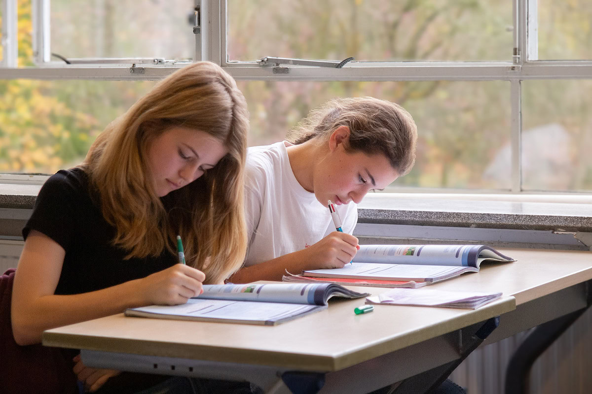 Leelringen aan het werk